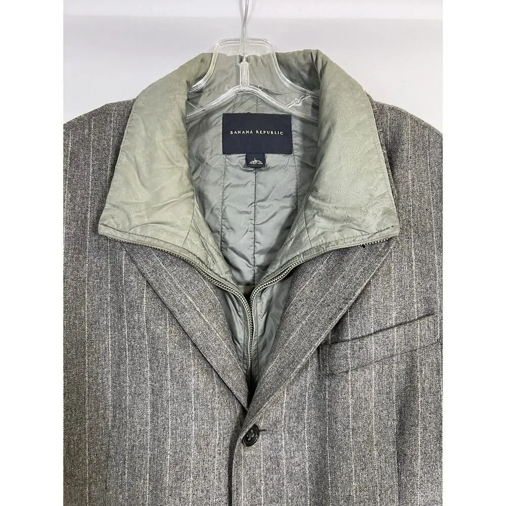 Banana Republic Wool Blazer & Removable Insulated Lining‎ Mens L Gray Pinstripe